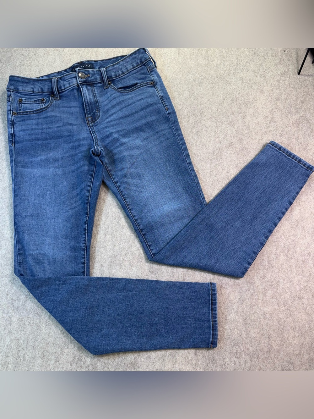 Aeropostale Classic Women's Mid-Blue Denim Low Rise Jeggings Stretch Womens Sz 8